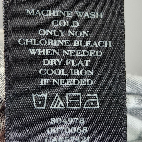 Ann Taylor Black & White Drape Neck Sleeveless Top Size XSmall - Picture 8 of 8